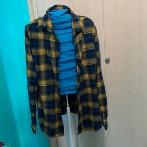 Men’s medium button up flannel
